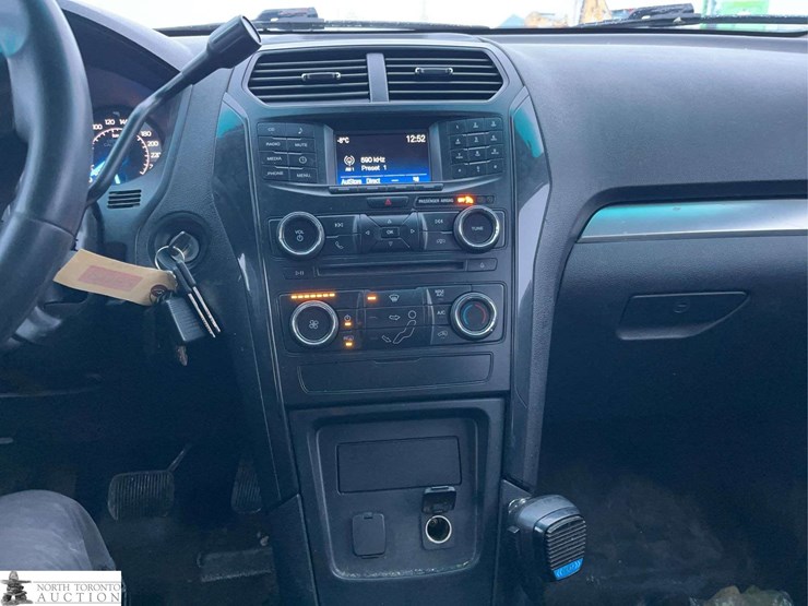 2016-ford-explorer-police-interceptor-image-15