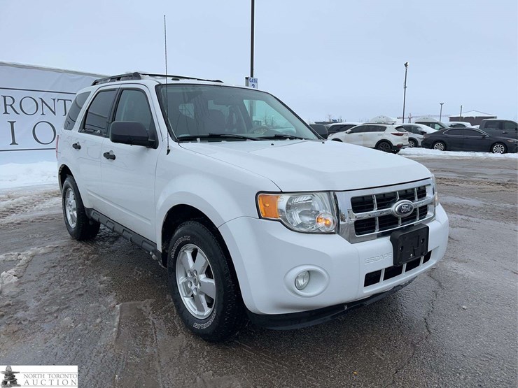 2012-ford-escape-xlt-image-3