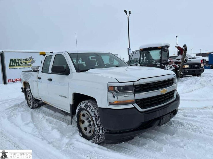 2016-chevrolet-silverado-1500-image-2