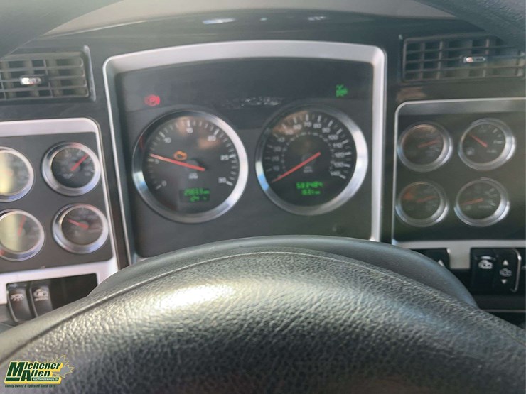 2006-kenworth-t800-image-15