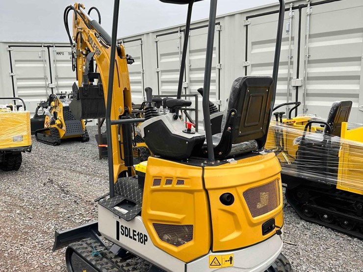 unused-sdle18p-mini-excavator-image-12