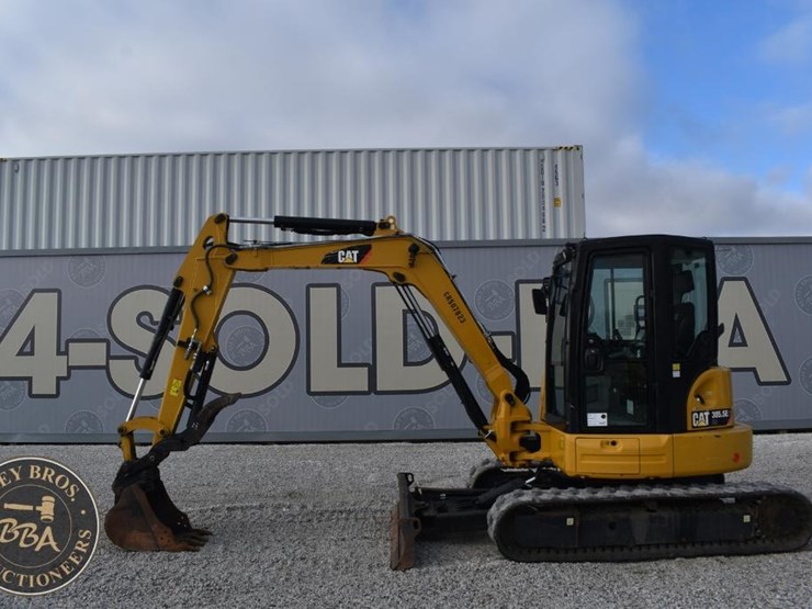 2019-caterpillar-305.5e2-cr-image-2