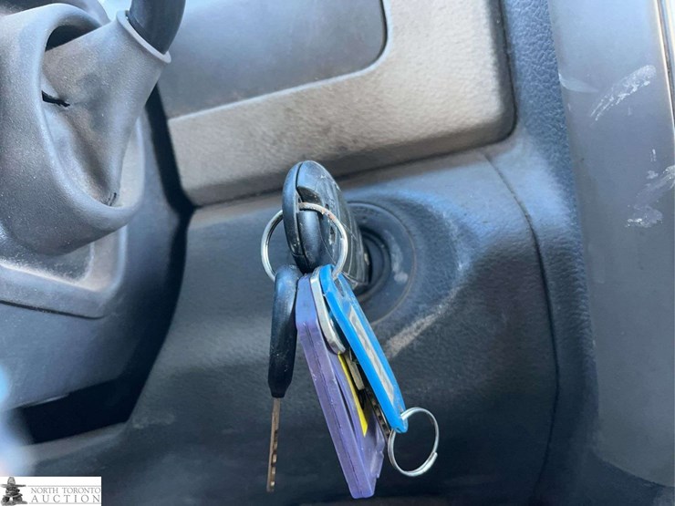 2012-dodge-2500-image-19