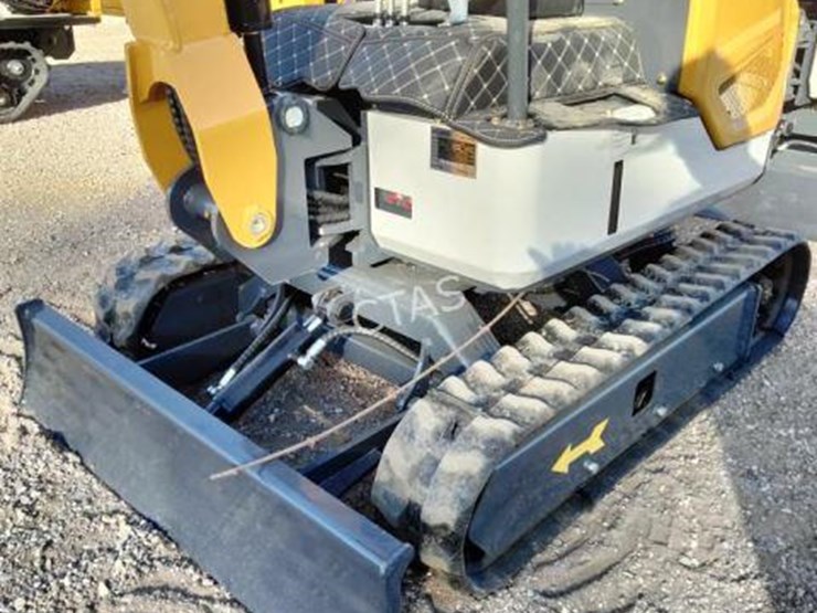 #115-•-mini-excavator---gas-(sdle18p)-image-8