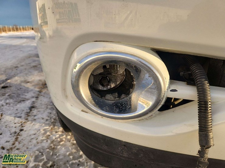 2015-nissan-pathfinder-image-35