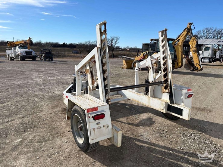 2016-american-eagle-reel-trailer-image-2