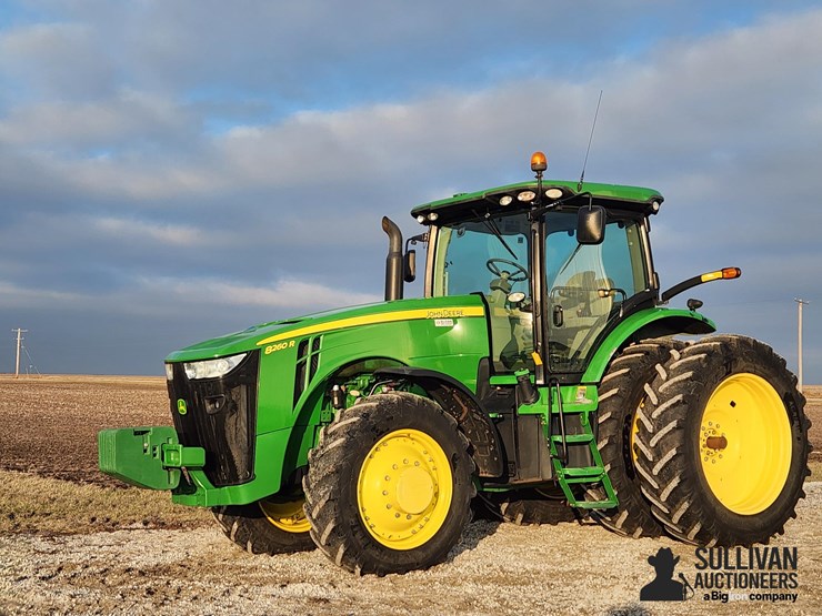2012-john-deere-8260r-image-1