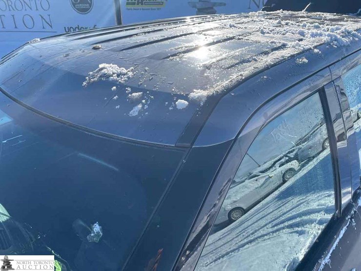 2019-ford-explorer-image-10