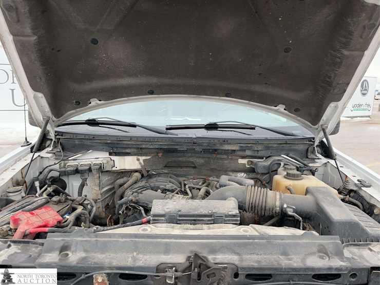 2011-ford-f150-image-38