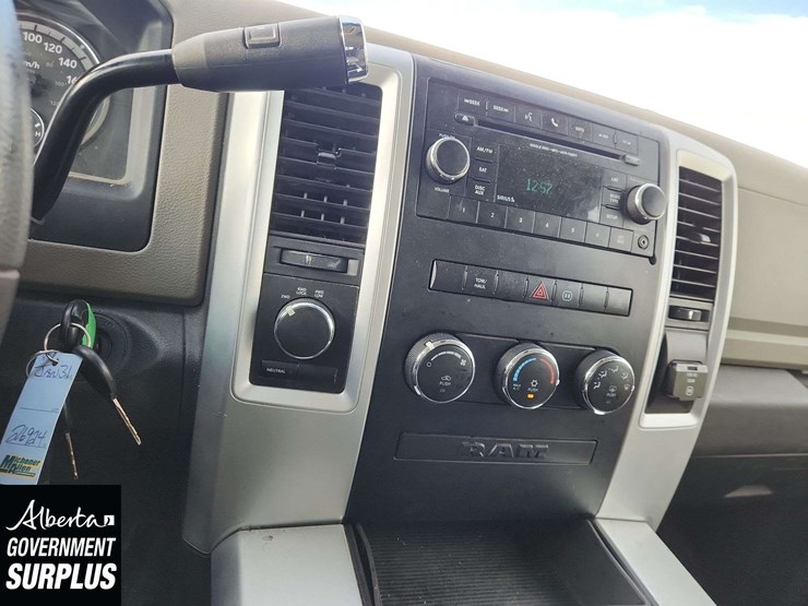 2011-dodge-2500-image-19