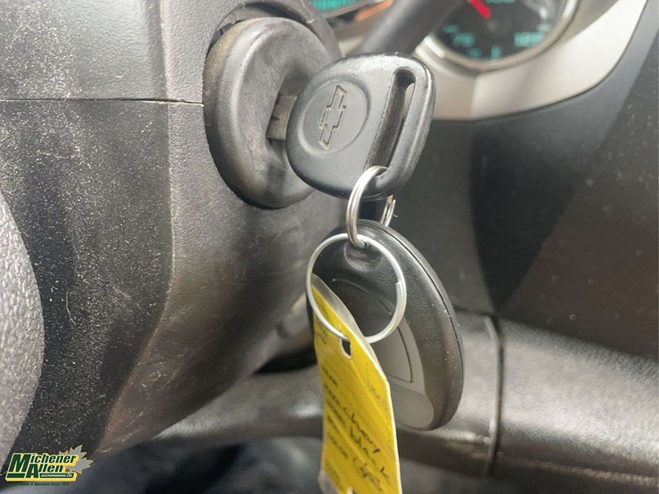 2013-chevrolet-silverado-1500-image-16