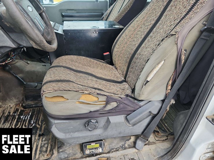 2011-ford-f550-image-15