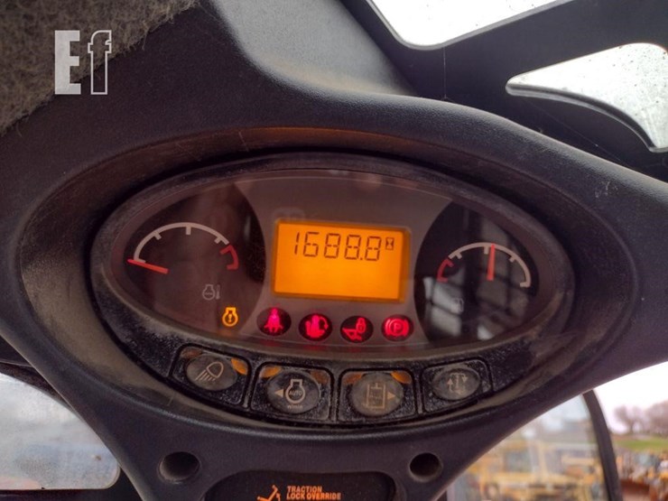 2017-bobcat-t595-image-6