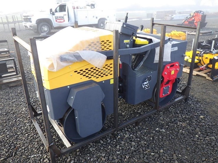 2025-sdlool-1000-vibratory-smooth-drum-roller-image-1