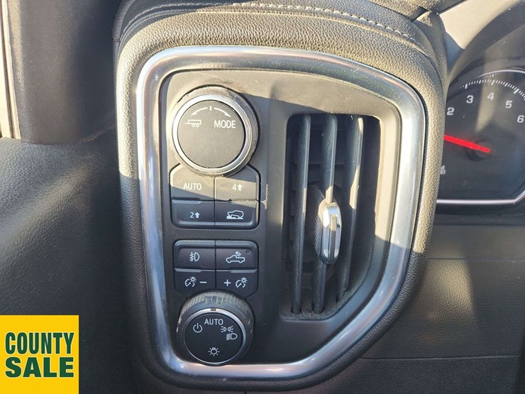 2022-chevrolet-silverado-1500-image-13