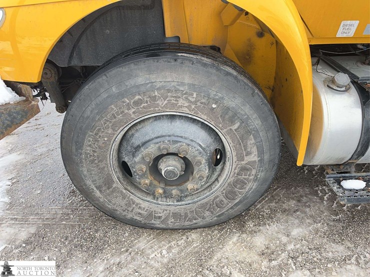 2010-international-durastar-4400-image-9