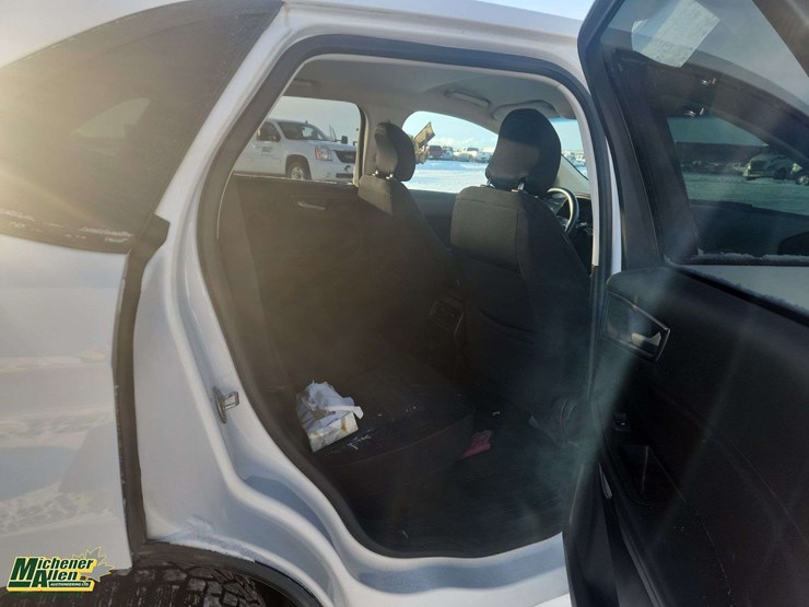 2018-ford-edge-image-17