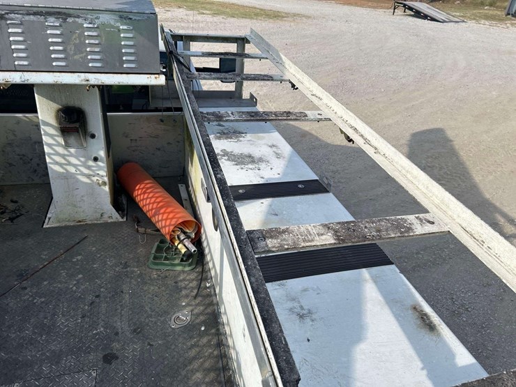 2014-dodge-ram-4500-image-24