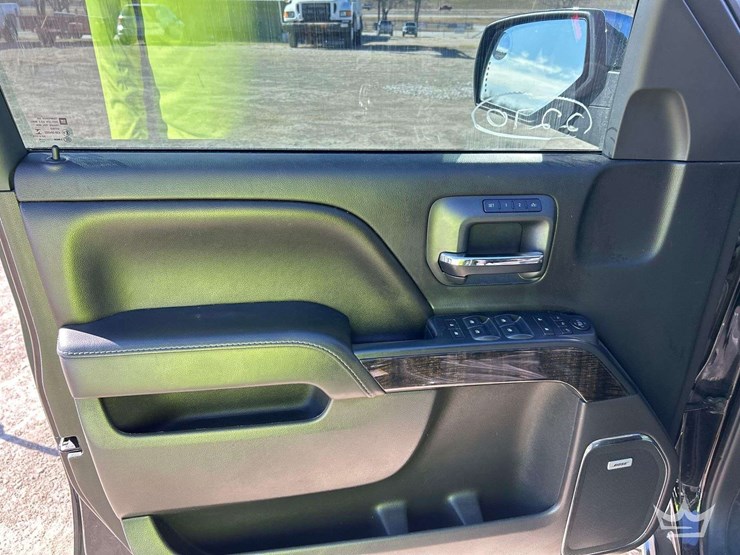 2016-gmc-1500-image-12