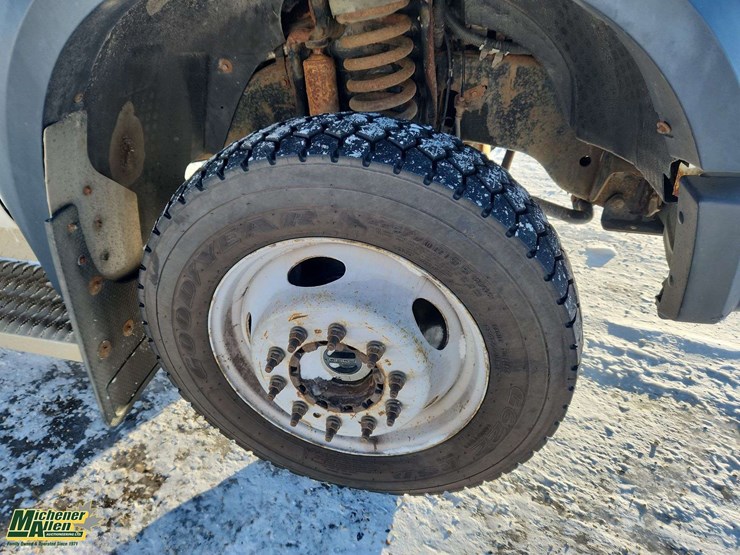 2008-ford-f550-image-13