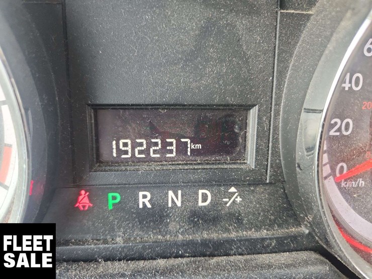 2015-dodge-grand-caravan-image-15