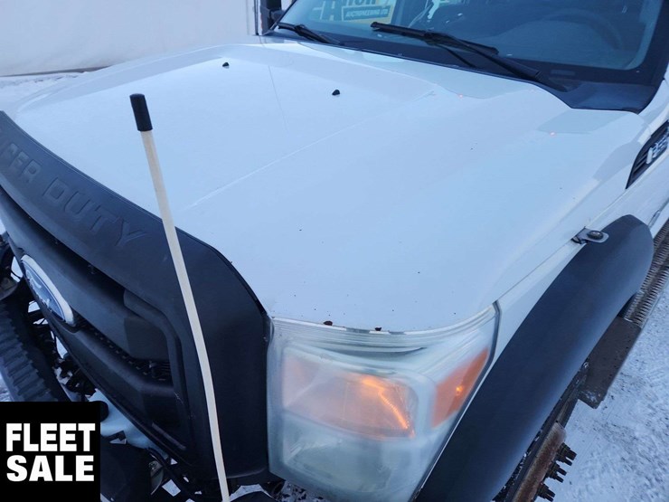 2011-ford-f550-image-38