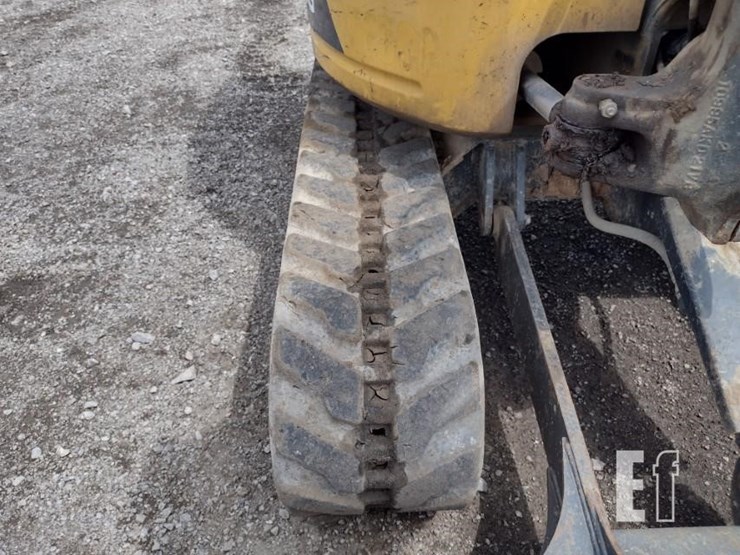 2022-deere-26g-image-41