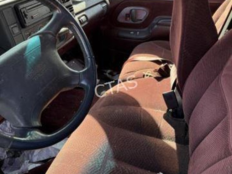 1996-gmc-sierra-1500-sle-image-16