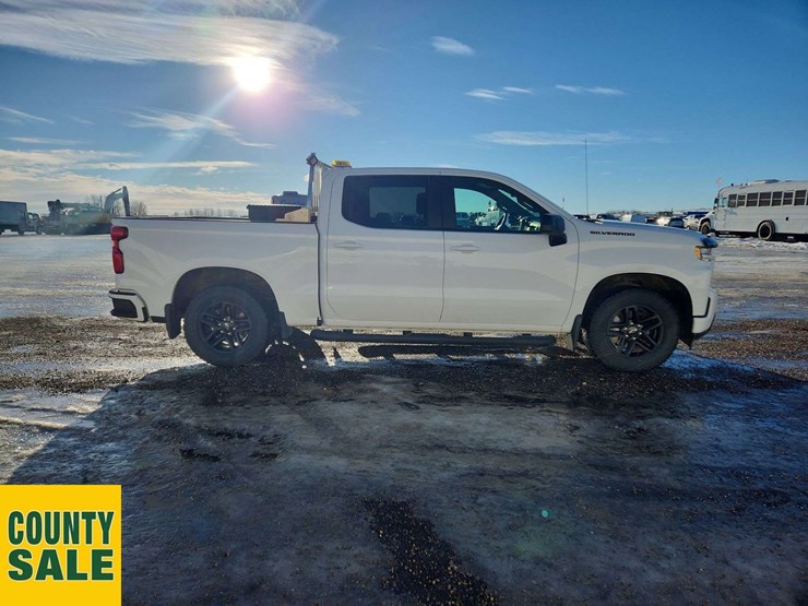 2022-chevrolet-silverado-1500-image-25