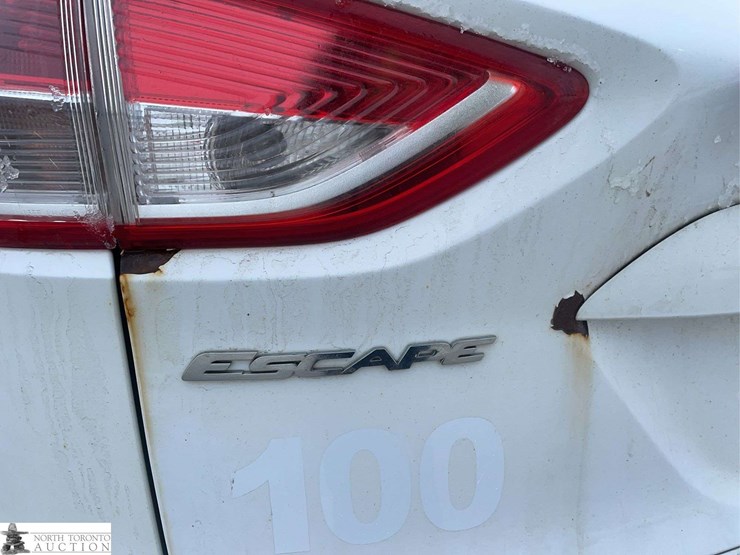 2015-ford-escape-image-26