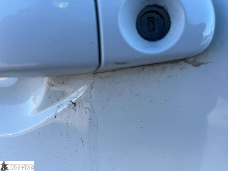 2015-chevrolet-equinox-ls-image-28