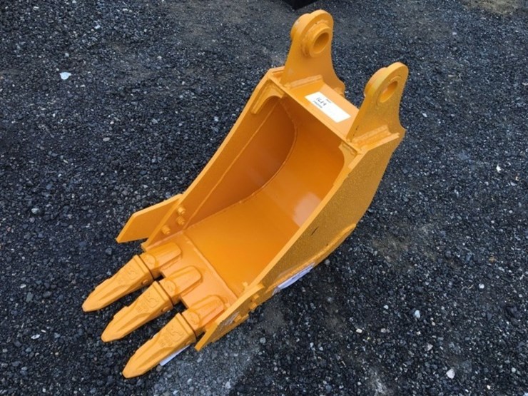 2025-caterpillar-305-image-1