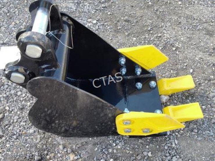 #53-•-mini-excavator-20cm-toothed-bucket-image-1