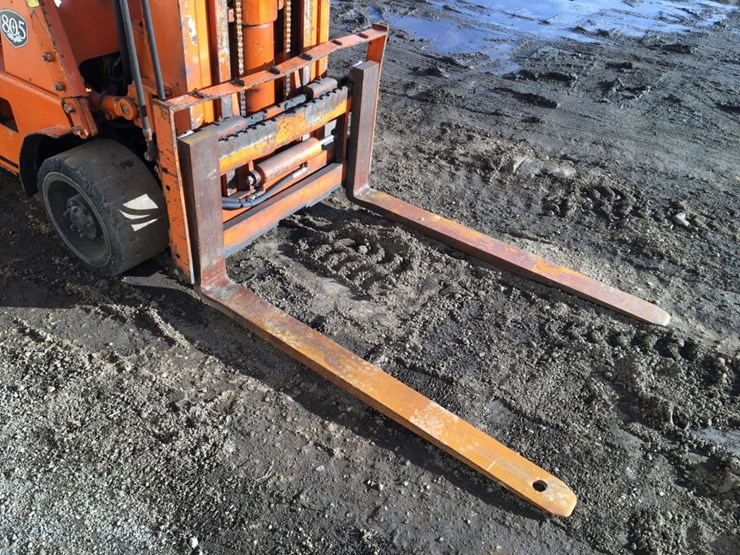 toyota-2fgc2u-industrial-forklift,-image-8