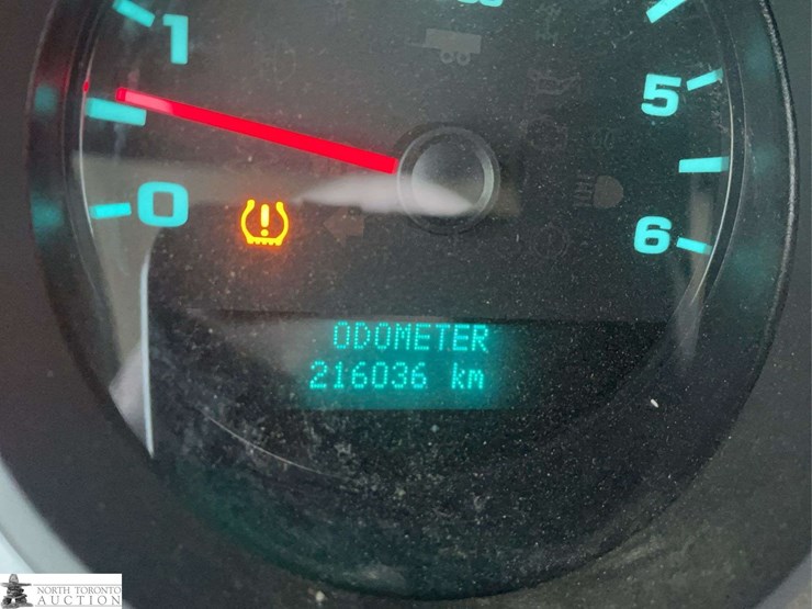 2013-chevrolet-silverado-1500-image-14