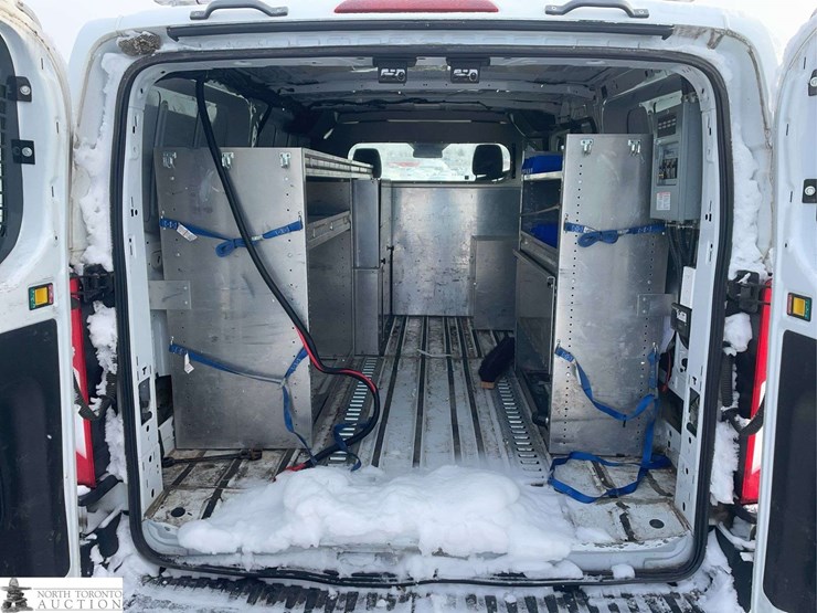 2016-ford-transit-image-27