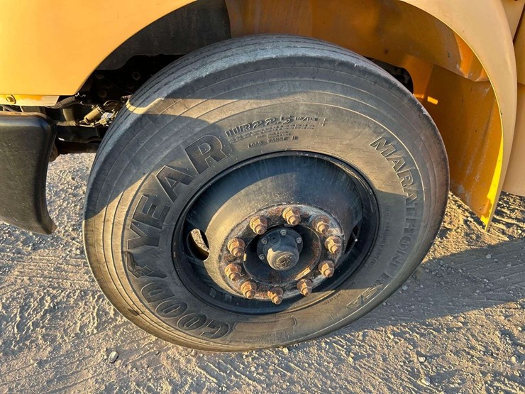 2009-ic-corporation-pb105-school-bus-image-19