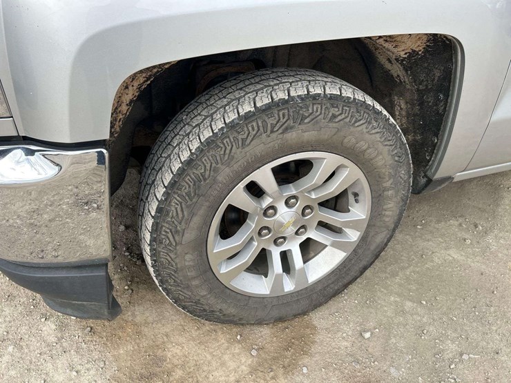 2018-chevrolet-silverado-1500-image-24