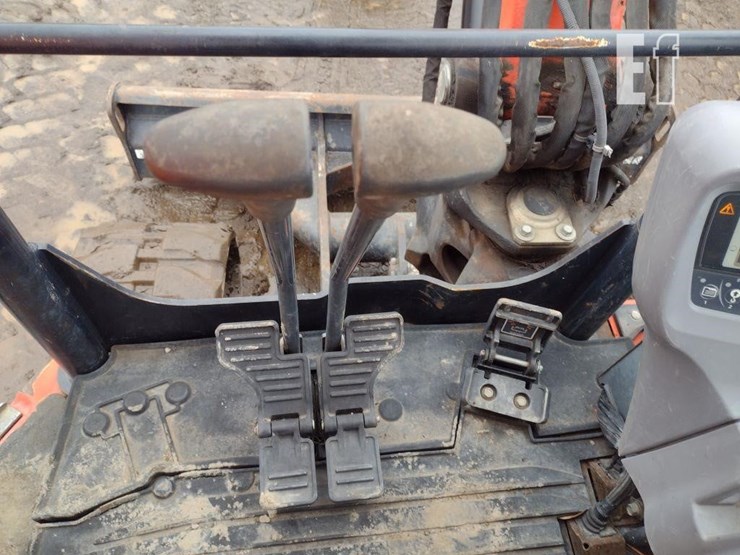 2019-kubota-u55-4-image-7