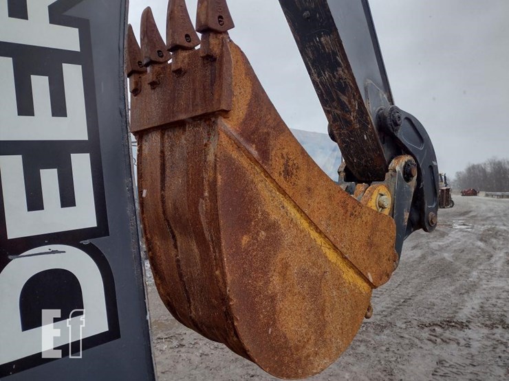 2010-deere-310j-image-24