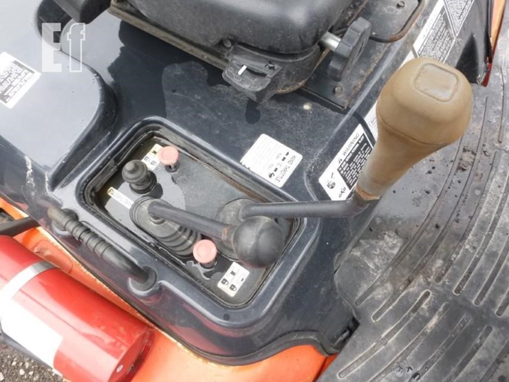 2019-kubota-r430-image-7