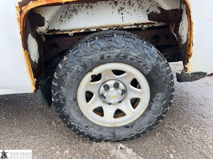 2015-chevrolet-k1500-image-12