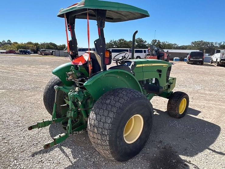 2011-john-deere-5.5-image-3