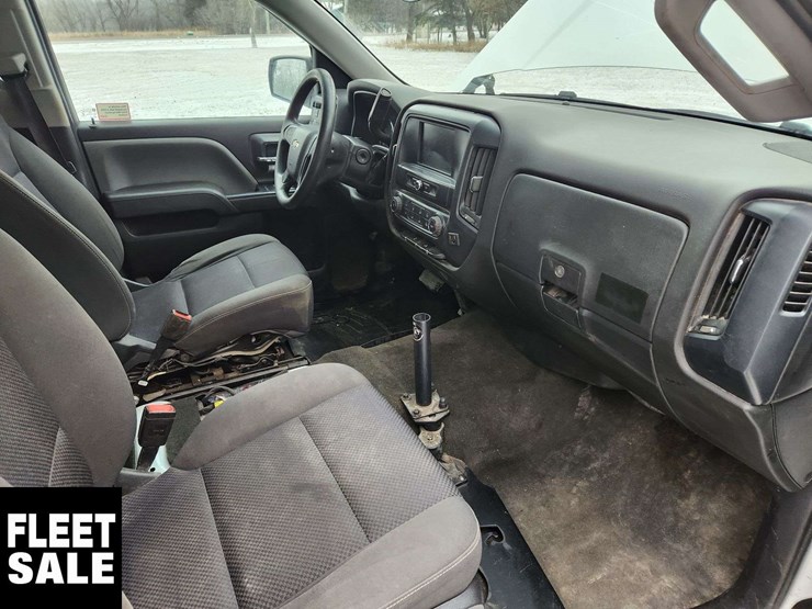 2018-chevrolet-silverado-1500-image-12