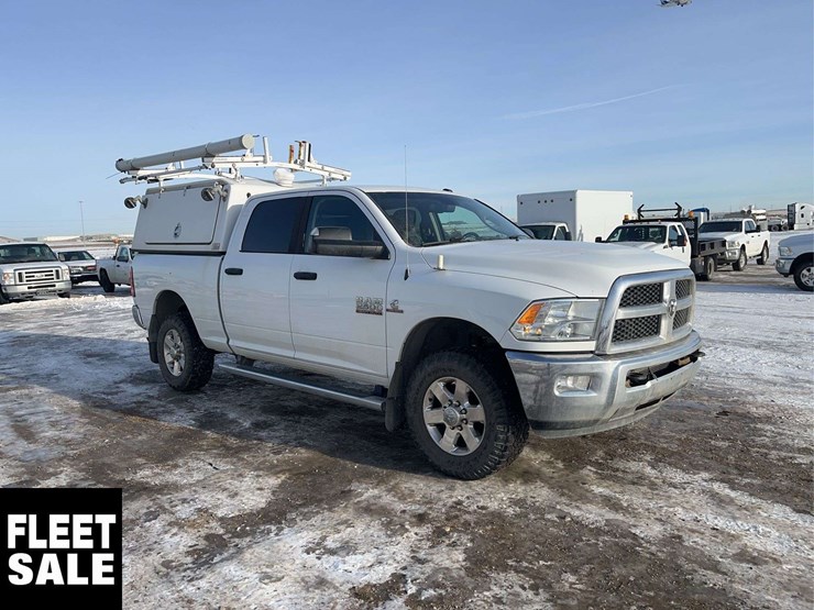 2015-dodge-2500-image-2