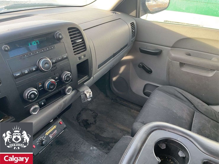 2010-gmc-sierra-1500-image-15