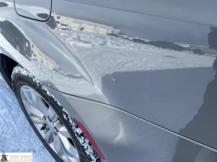 2018-chrysler-300-touring-image-7