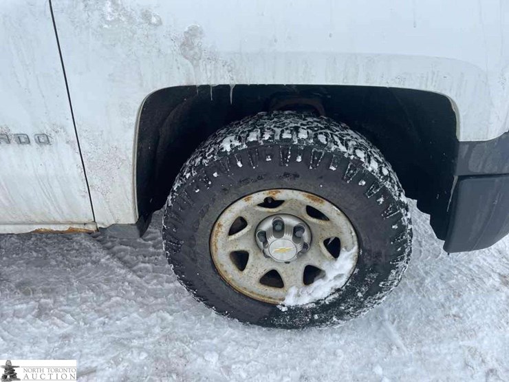 2015-chevrolet-k1500-image-21