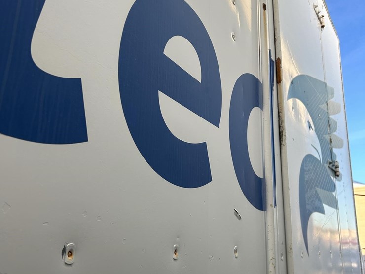 2016-volvo-f613-image-7