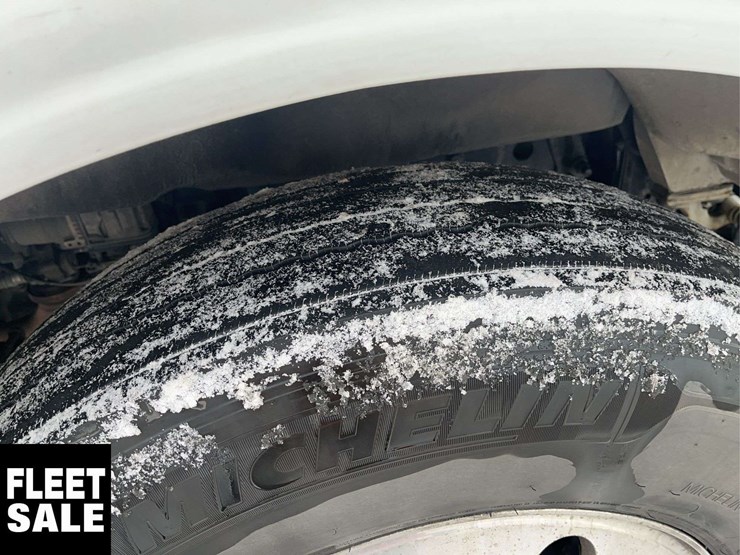 2016-peterbilt-367-image-11